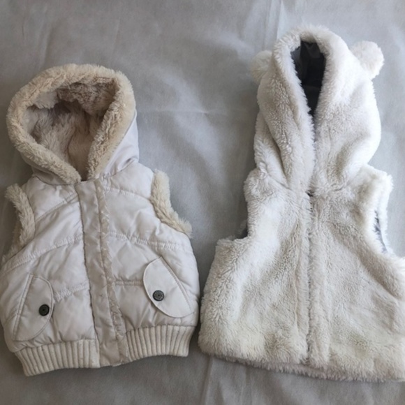 Old Navy Girl Set of 2 Puffer Vest Winter 12-18 M
